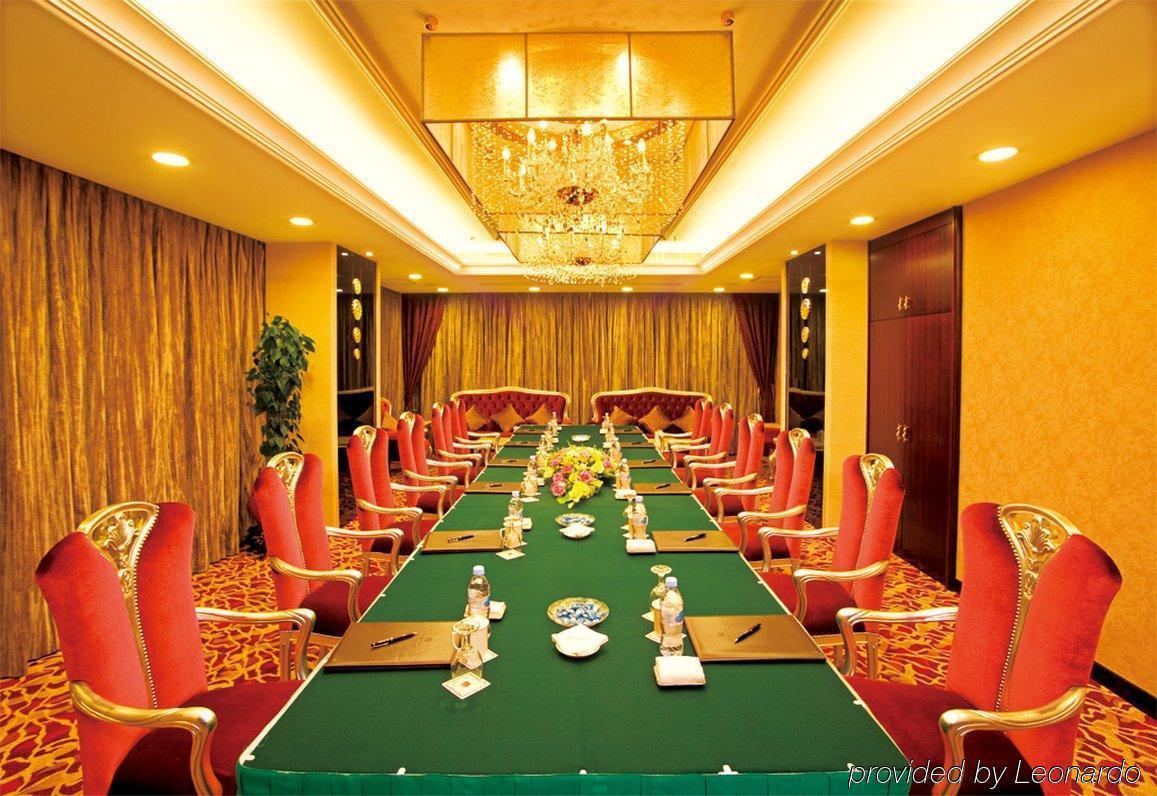 מקאו Hotel Beverly Plaza מראה חיצוני תמונה